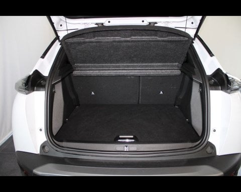Auto Usate A Piacenza | Peugeot 2008 Ii 2023 1.2 Hybrid Allure 145Cv E-Dcs6
