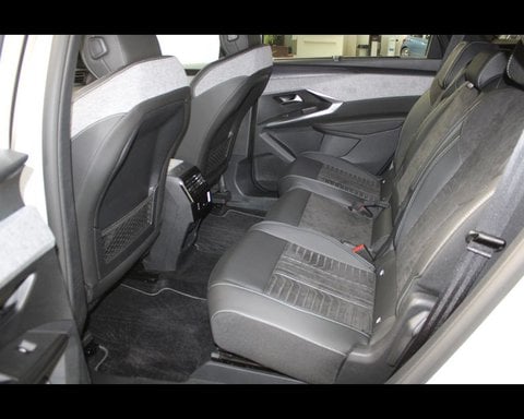 Auto Km0 A Piacenza | Peugeot 5008 Nuovo 1.2 Hybrid Gt 136Cv E-Dcs6