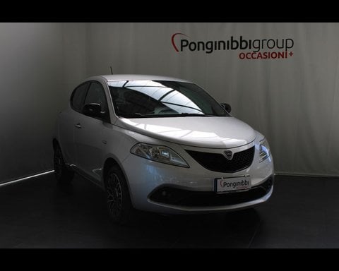Usate A Piacenza | Lancia Ypsilon Iii 2015 1.0 Firefly Hybrid Gold S&S 70Cv