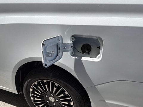 Auto Nuove Pronta Consegna A Teramo | Emc Emc7 Emc Nove Automatico 9 Posti