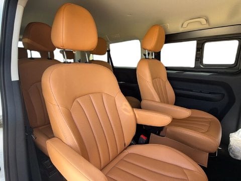 Auto Nuove Pronta Consegna A Teramo | Emc Emc7 Emc Nove Automatico 9 Posti
