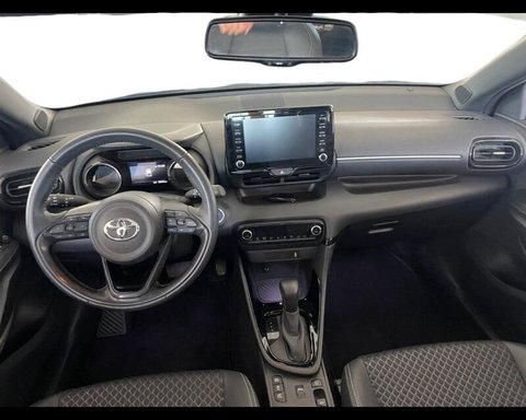 Auto Toyota Yaris 4ª Serie 1.5 Hybrid 5 Porte Lounge Usate A Lecce