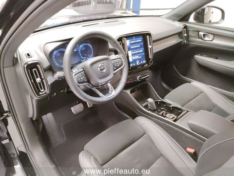 Auto Volvo Xc40 Xc40 B4 Awd Geartronic R-Design Usate A Teramo