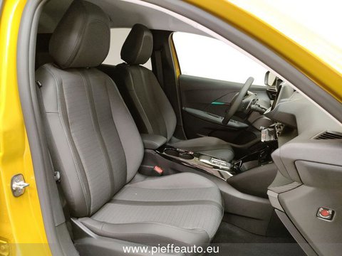 Auto Peugeot 208 208 5P - Allure Pack Puretech 100 Eat8 S&S Km0 A Teramo