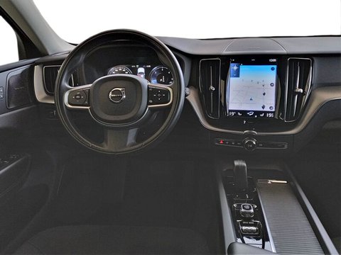Auto Volvo Xc60 B4 197+14 Cv Mild Hybrid (D) Automatica Navi Led Momentum Usate A Bari
