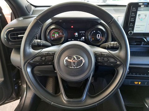 Auto Toyota Yaris 1.5 Hybrid 116 Cv Automatica 5 Porte Tetto Led Lounge Usate A Bari