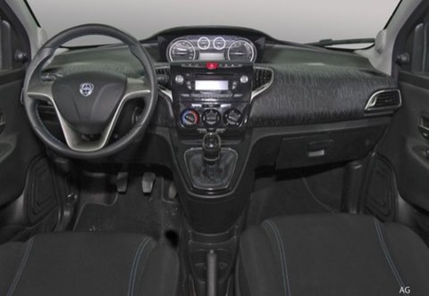 Auto Lancia Ypsilon My24 1.0 Firefly 70 Cvstart&Stop Hybrid Platino Nuove Pronta Consegna A Como
