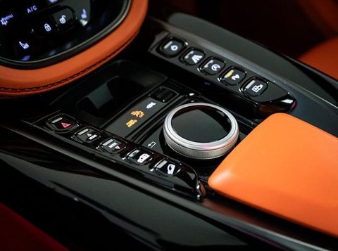 Auto Usate A Brescia | Aston Martin Dbx - Iva Esposta