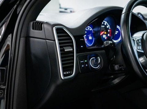 Auto Usate A Brescia | Porsche Cayenne 3.0 V6 -Tetto-Pasm-Cerchi 21