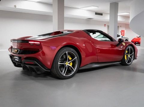 Auto Usate A Brescia | Ferrari 296 Gts 3.0 -Carbonio-Rosso Mugello-Sollevatore