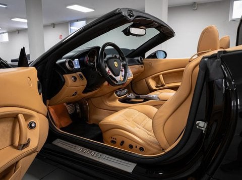 Auto Usate A Brescia | Ferrari California 4.3 Dct - Service Ufficiali Ferrari