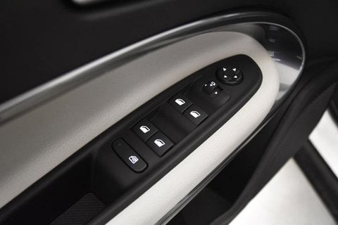 Auto Usate A Brescia | Fiat 600 1.2 Hybrid La Prima Ii 110Cv Auto Km 0 - Cerchi 18 - Navi - Led