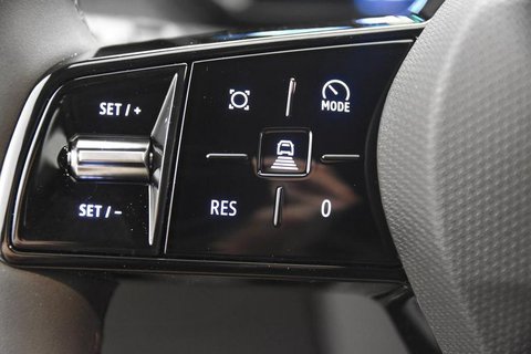 Auto Nuove Pronta Consegna A Brescia | Renault Clio 1.8 Full Hybrid E-Tech Evolution 160Cv Auto -...