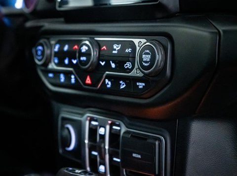 Auto Usate A Brescia | Jeep Wrangler Unlimited 2.2 Mjt Ii Sahara