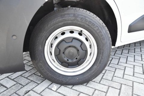 Auto Usate A Brescia | Renault Master Iv T35 2.0 Blue Dci 130Cv L2H2 - Km0 - Iva Esclusa - Autocarro