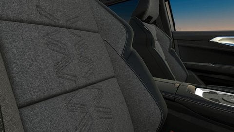 Auto Nuove Pronta Consegna A Brescia | Renault Austral 1.2 Full Hybrid E-Tech Series Techno 200Cv...