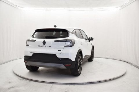 Auto Nuove Pronta Consegna A Bergamo | Renault Captur 1.8 Full Hybrid E-Tech Esprit Alpine 160Cv ...