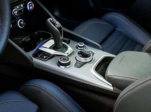 Auto Usate A Brescia | Alfa Romeo Giulia 2.0 Turbo 280 Cv At8 Awd Q4 Intensa -Tetto