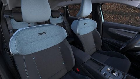 Auto Nuove Pronta Consegna A Brescia | Dacia Striker 1.8 Hybrid Journey 155Cv Auto