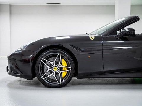 Auto Usate A Brescia | Ferrari California T Dct -Iva Esposta-Cerchi 20-Carbonio-Full Electric