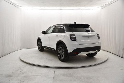 Auto Km0 A Brescia | Fiat 600 1.2 Hybrid La Prima Ii 110Cv Auto Km 0 - Cerchi 18 - Navi - Led