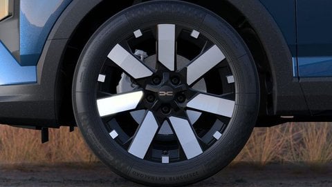 Auto Nuove Pronta Consegna A Brescia | Dacia Striker 1.8 Hybrid Extreme 155Cv Auto
