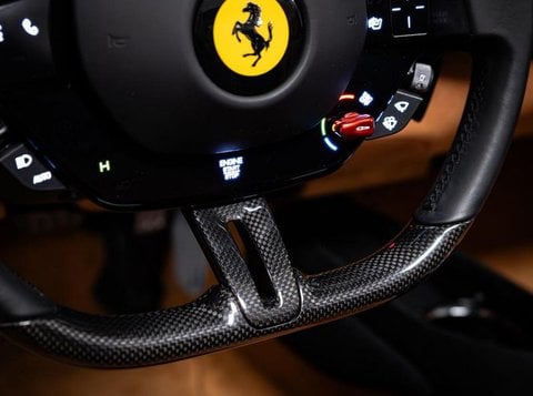 Auto Usate A Brescia | Ferrari 296 Gts 3.0 -Carbonio-Rosso Mugello-Sollevatore