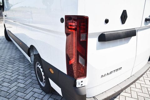 Auto Usate A Brescia | Renault Master Iv T35 2.0 Blue Dci 130Cv L2H2 - Km0 - Iva Esclusa - Autocarro