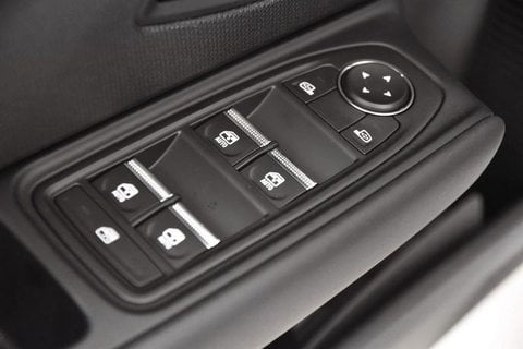 Auto Nuove Pronta Consegna A Brescia | Renault Clio 1.2 Tce Evolution 115Cv - Noleggio A Lungo Te...
