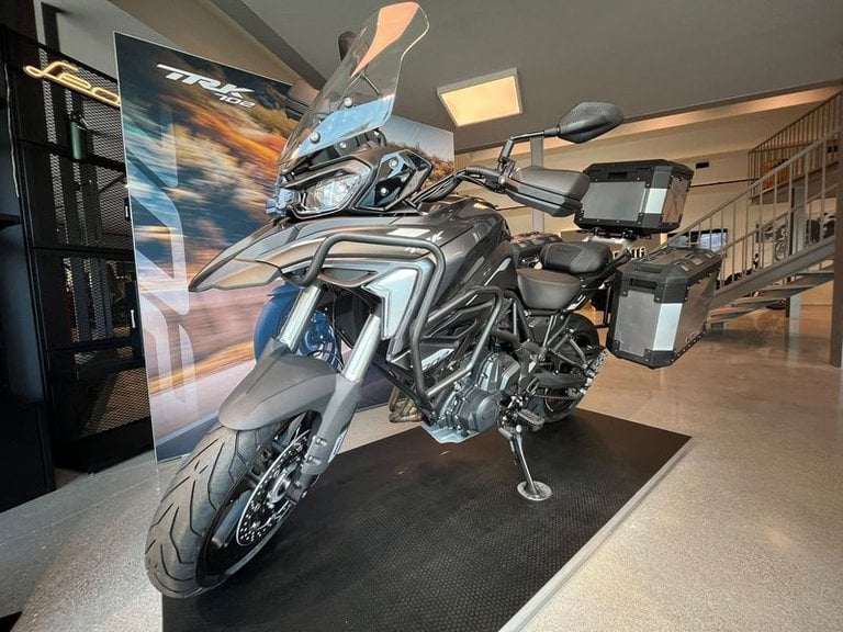 Benelli TRK 702 TRK 702 E5 +