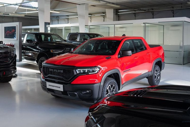 RAM Rampage RAMPAGE 2.2 TD 200CV Rebel AT9