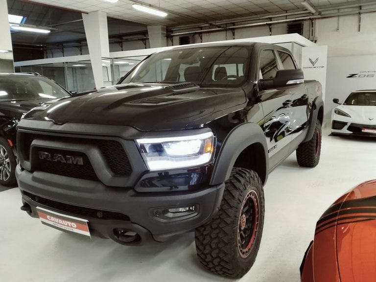 Dodge RAM REBEL CREW CAB 5.7L V8 398CV AT8