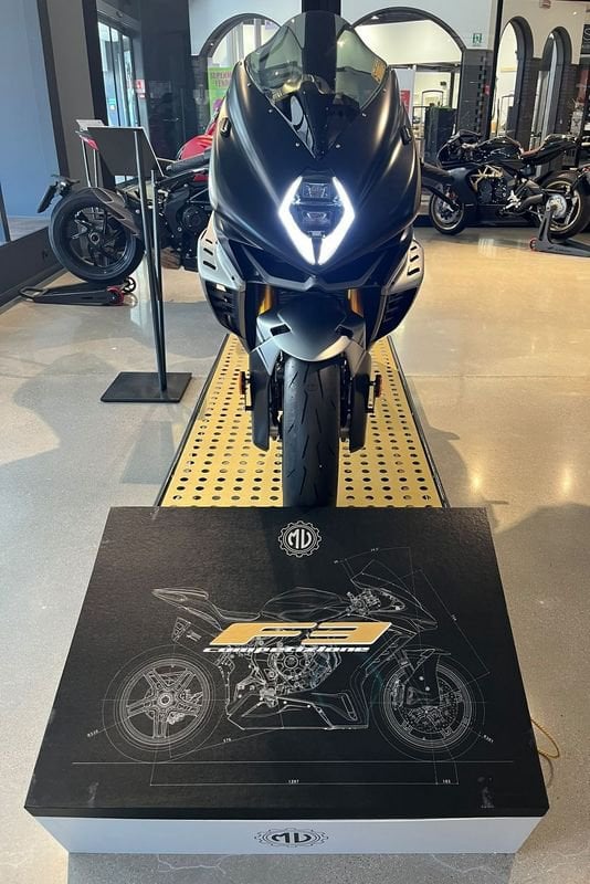 MV Agusta Brutale 800 Brutale 800 My26 – 5 anni garanzia MV Agusta Brutale 800 Brutale 800 My26 – 5 anni garanzia