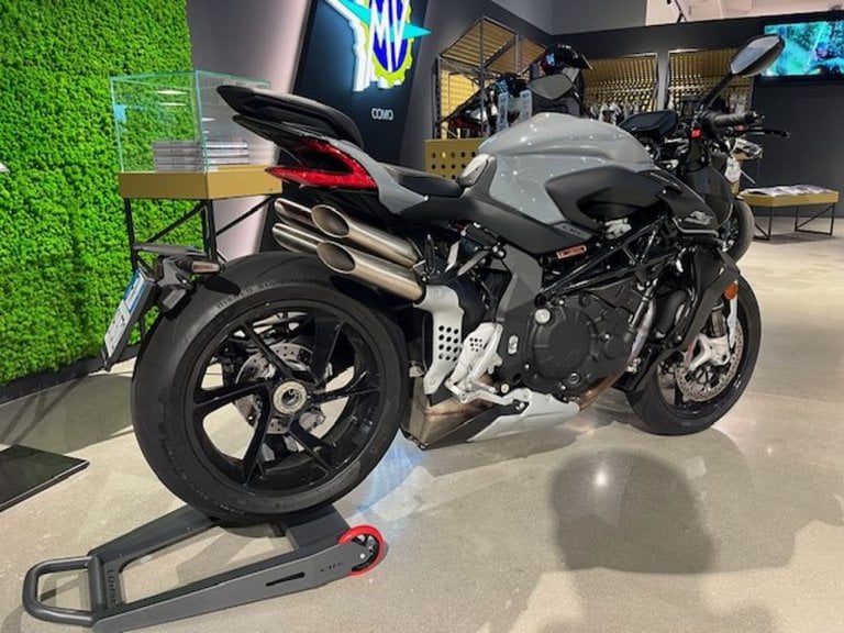 MV Agusta Brutale 1000 MV Agusta Brutale 1000 RS
