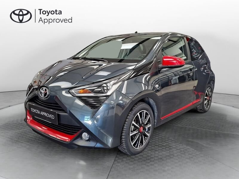 Toyota Aygo Benzina Connect 1.0 VVT-i 72 CV 5 porte x-play Usata in provincia di Roma - A. Corvi -  Piazza Cina  3