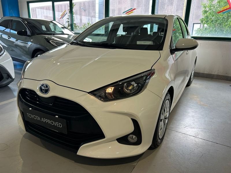 Toyota Yaris Hybrid Active MY22  usato a Torino