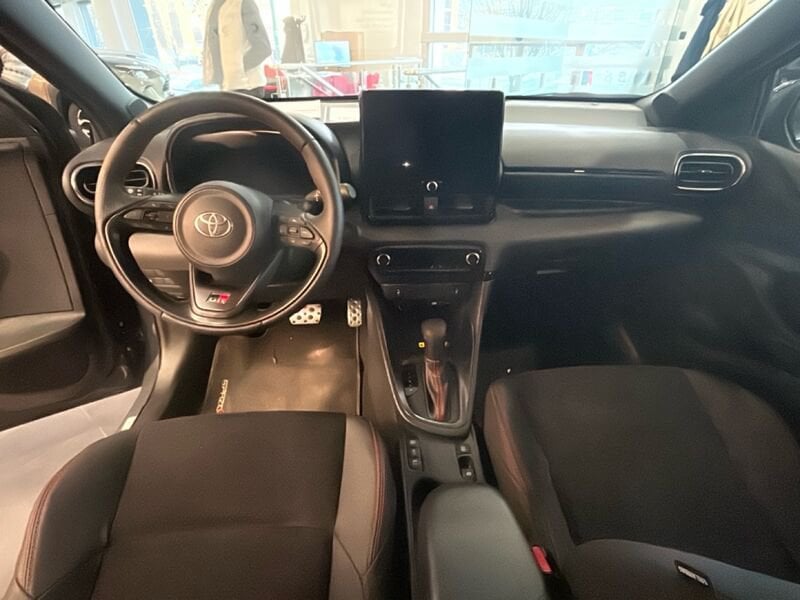 Toyota Yaris Yaris 1.5 130 Hybrid 5 porte GR Sport km0 a Torino