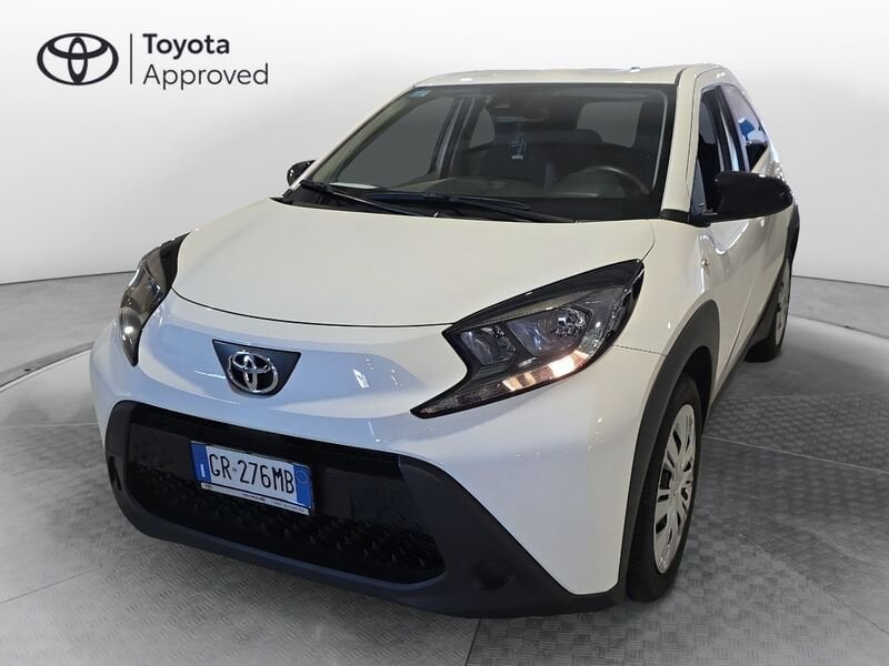 Toyota Aygo X Aygo X 1.0 VVT-i 72 CV 5 porte Active  usato a Torino