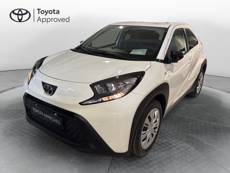 Toyota Aygo X Aygo X 1.0 VVT-i 72 CV 5 porte Active  usato a Torino