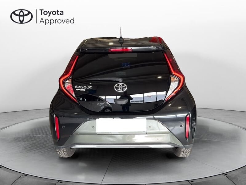 Toyota Aygo X 1.0B (72 CV) Lounge S-CVT benzina usato a Torino