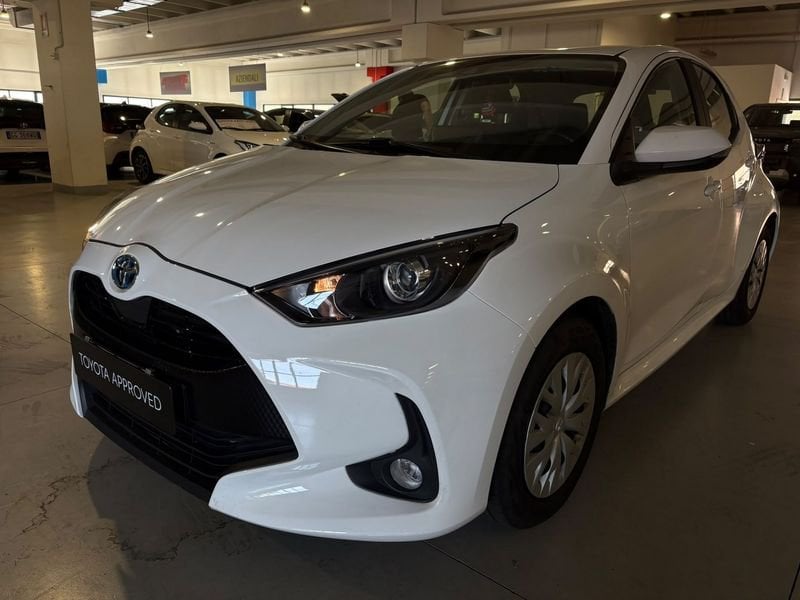 Toyota Yaris Hybrid Active MY22  usato a Torino