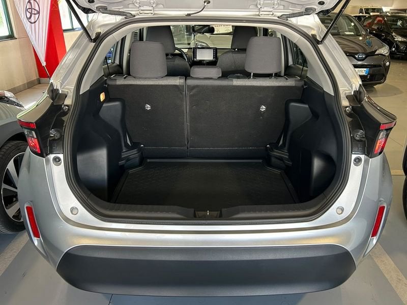 Toyota Yaris Cross 1.5H (116 CV) E-CVT Active usato a Torino