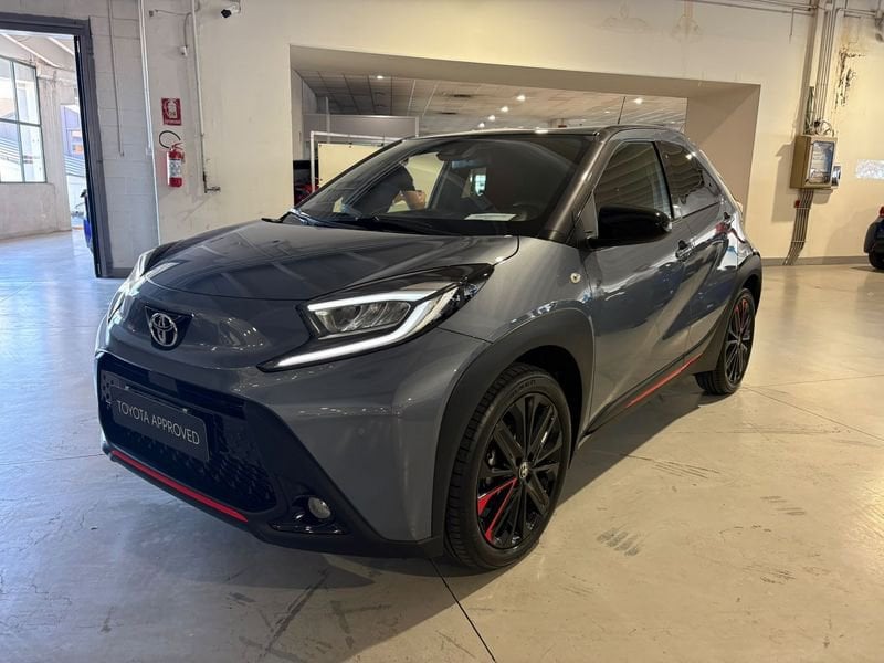 Toyota Aygo X 1.0B (72 CV) Undercover S-CVT benzina usato a Torino
