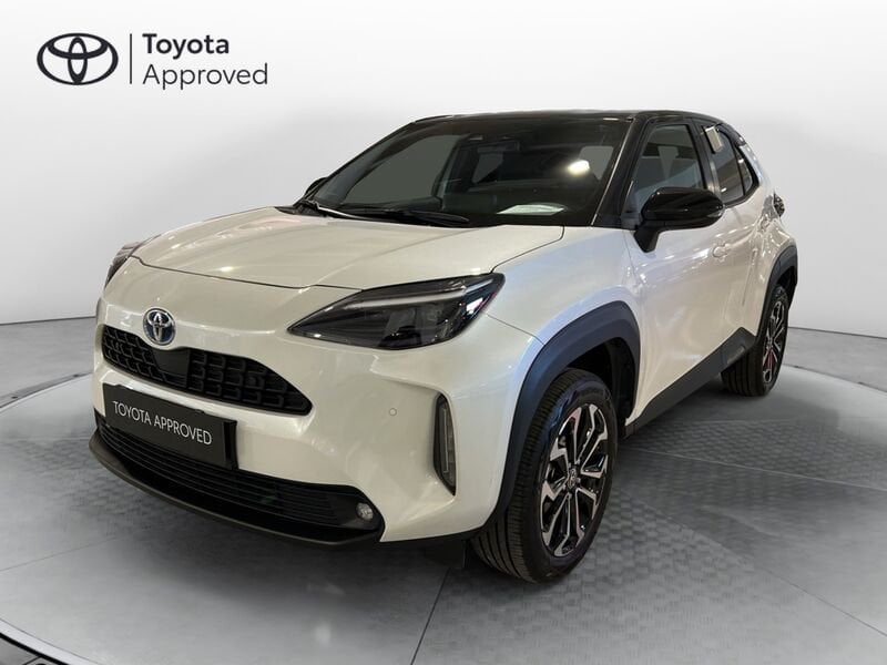 Toyota Yaris Cross 1.5 Hybrid 5p. E-CVT AWD-i Trend  usato a Torino