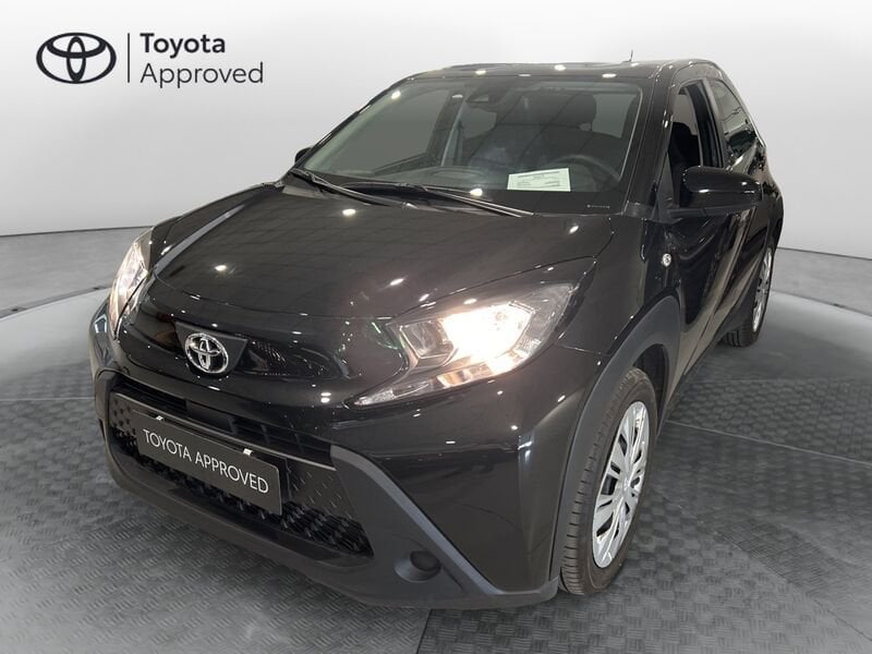 Toyota Aygo X Aygo X 1.0 VVT-i 72 CV 5 porte Active  usato a Torino