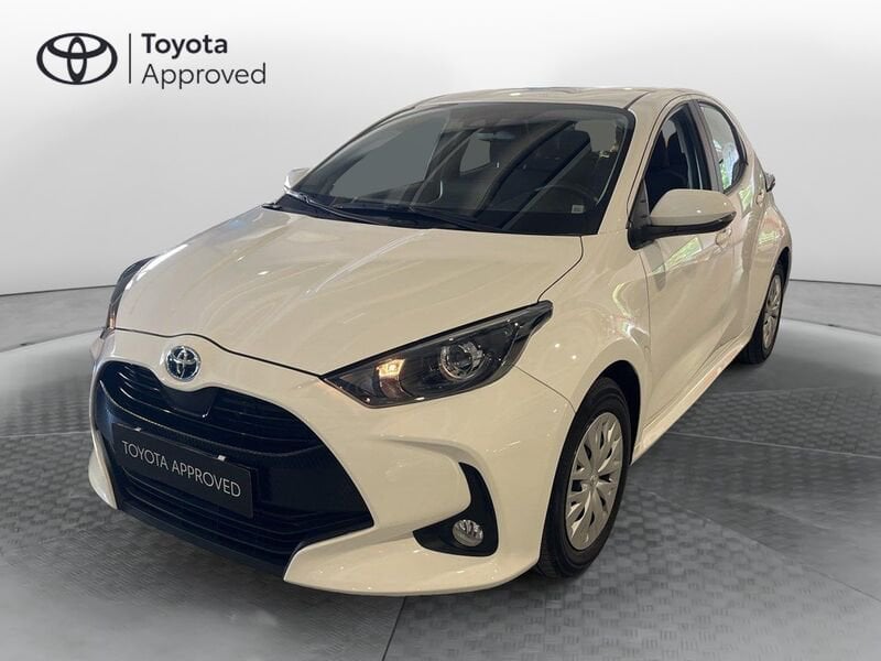 Toyota Yaris 1.5 Hybrid 5 porte Active  usato a Torino
