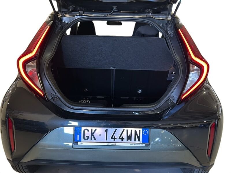 Toyota Aygo X 1.0B (72 CV) Trend benzina usato a Torino