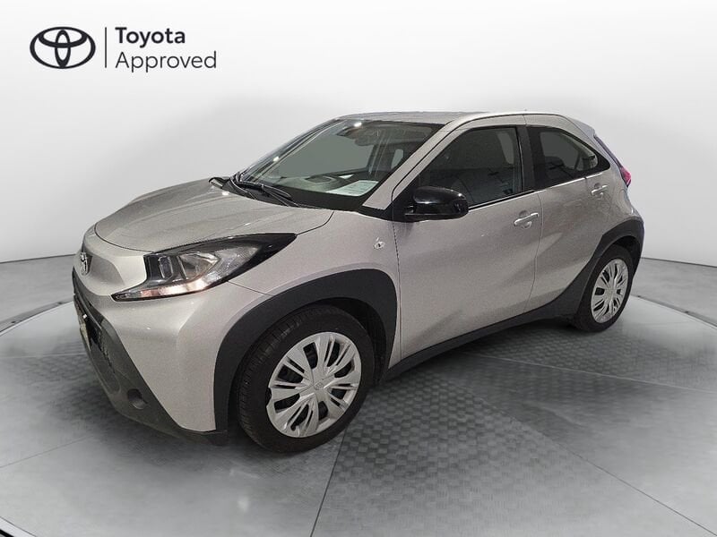 Toyota Aygo X 1.0 VVT-i 72 CV 5 porte Active S-CVT  usato a Torino
