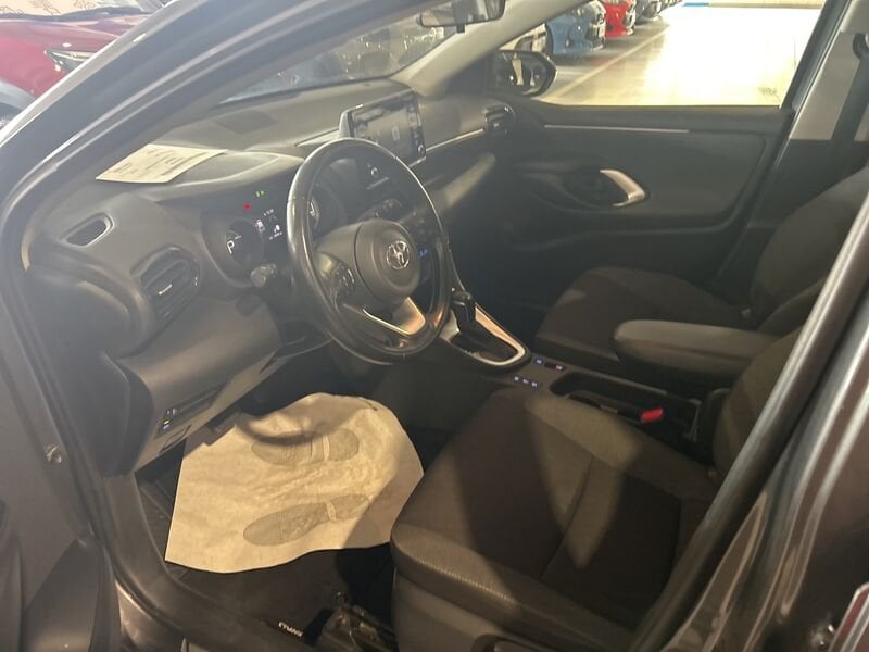 Toyota Yaris Yaris 1.5 Hybrid 5 porte Trend  usato a Torino