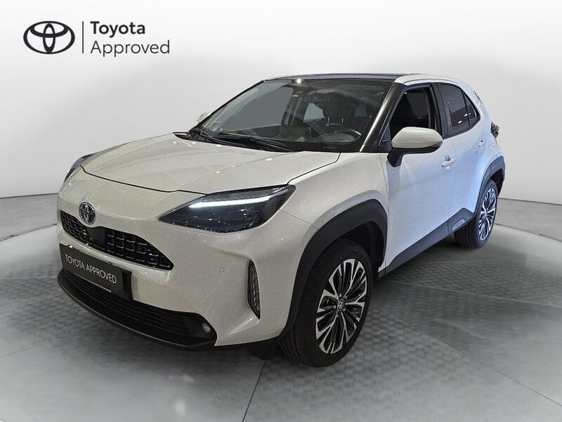 Toyota Yaris Cross 1.5 Hybrid 5p. E-CVT Lounge  usato a Torino